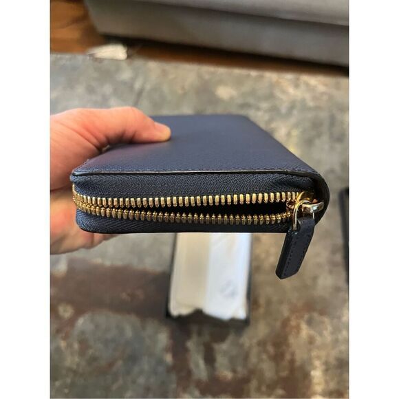 MCM Long Blue Zip Wallet with Dustbag and box. - Picture 5 of 11